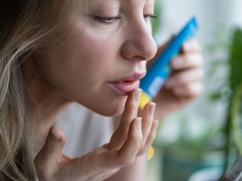 Herpes labiale e genitale: cause e consigli